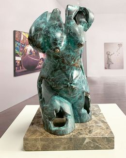 Sculpture, Torse en bronze coulé patine en oxyde vert, José Luis Fernández