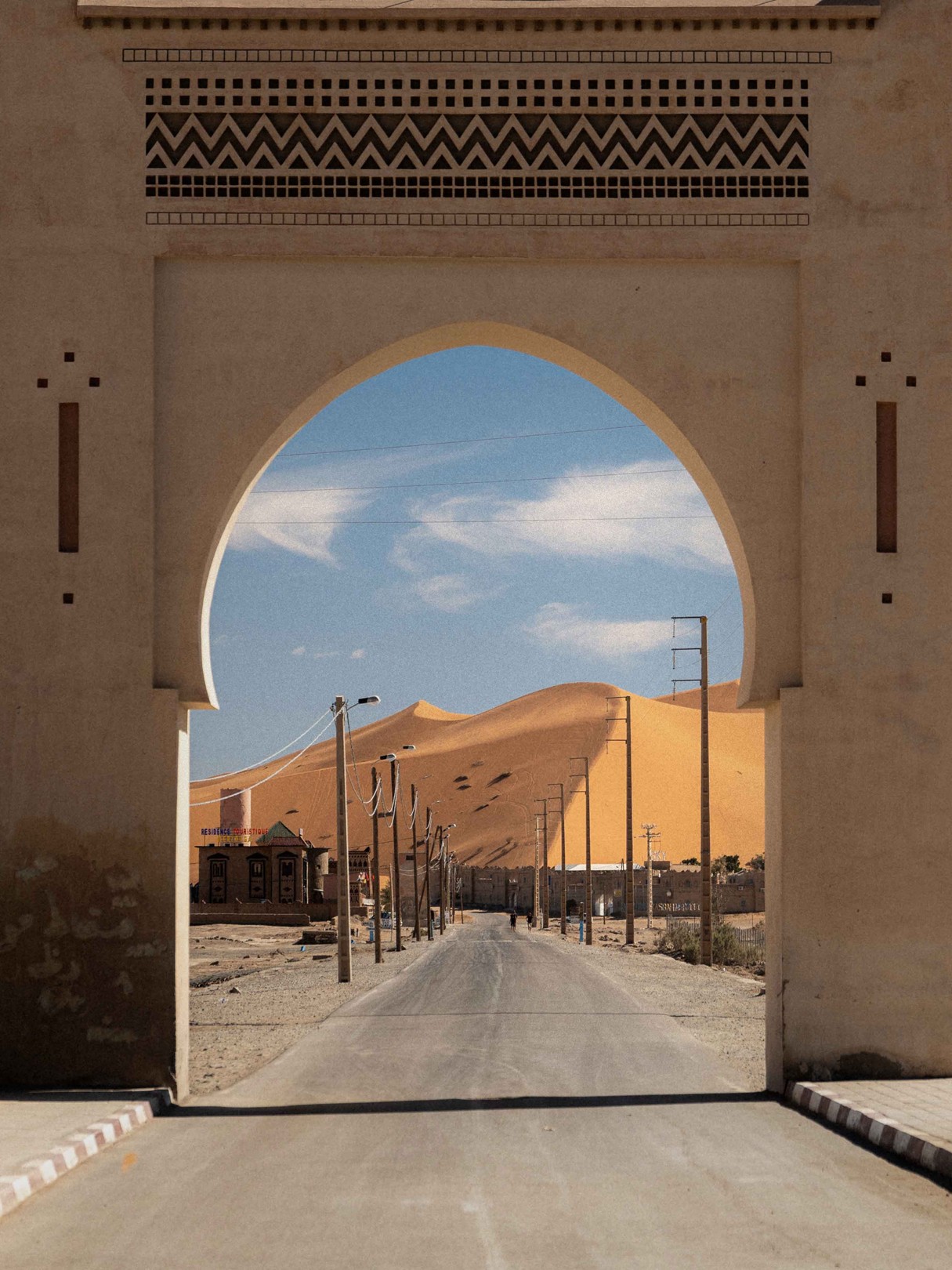 Tanguy Mendrisse, La porte de Merzouga Tanguy Mendrisse, La porte de Merzouga