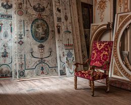 Photographie, The Red Chair, Joanna Maclennan