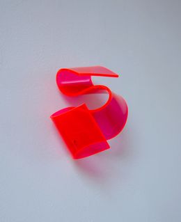 Sculpture, Neonroter Kringel III, Selçuk Dizlek