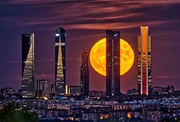 Photographie, Tours de la Lune Acanto 2 - Jazzy Moons, José María & Jazzy Moon