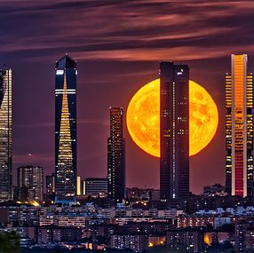 Photography, Tours de la Lune Acanto 2 - Jazzy Moons, José María & Jazzy Moon