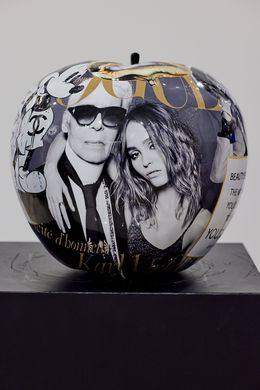 Sculpture, Fashion Apple, Urban Street Art