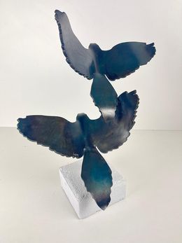 Sculpture, Liberty sur socle #2, VanBinh