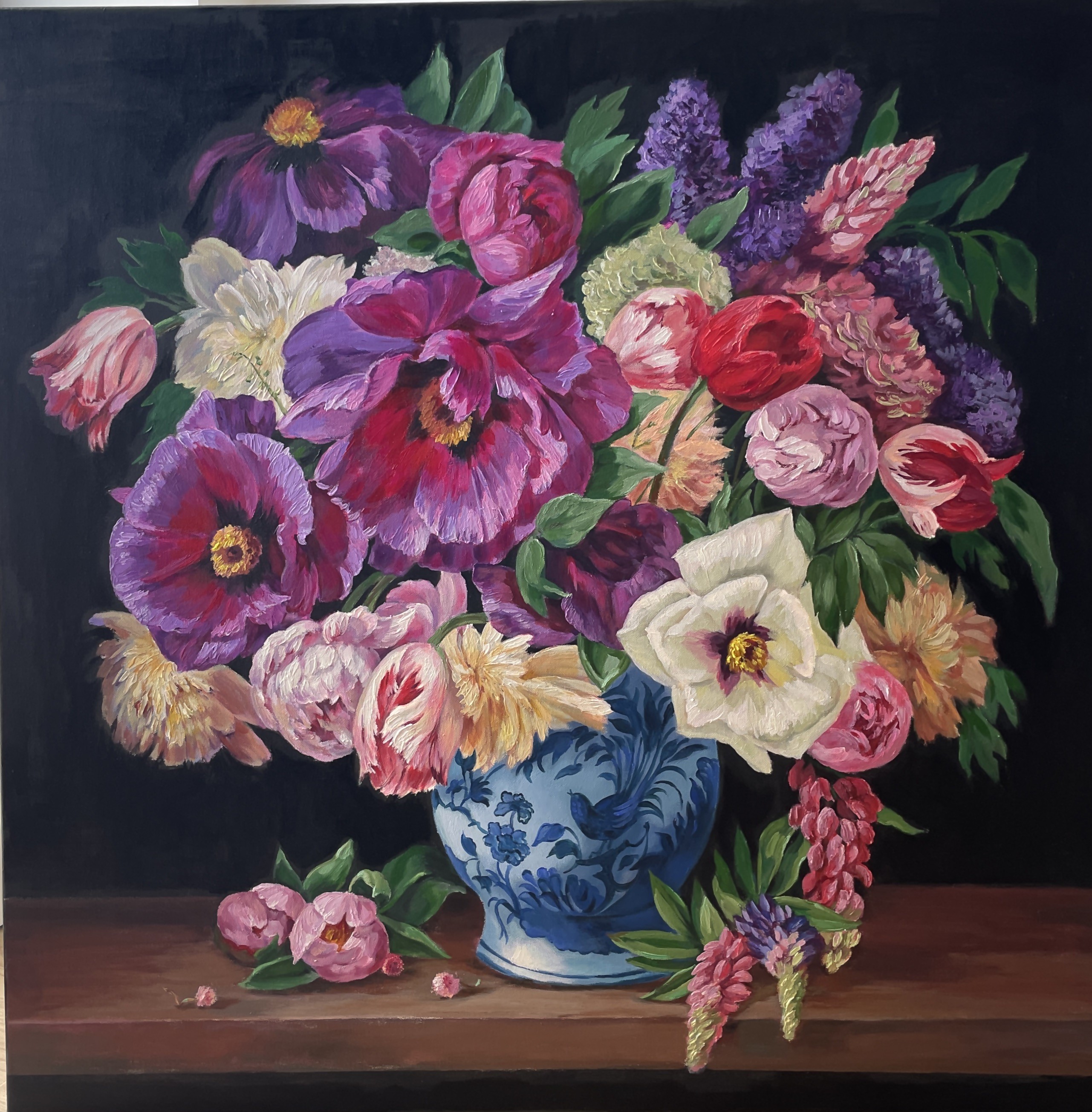 Anna Reznikova, Bouquet in Chinese Vase Anna Reznikova, Bouquet in Chinese Vase