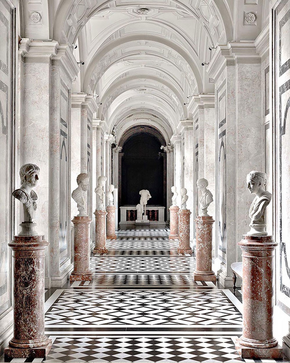 Massimo Listri, Kunsthistoriches Museum III, Vienna, Austria Massimo Listri, Kunsthistoriches Museum III, Vienna, Austria