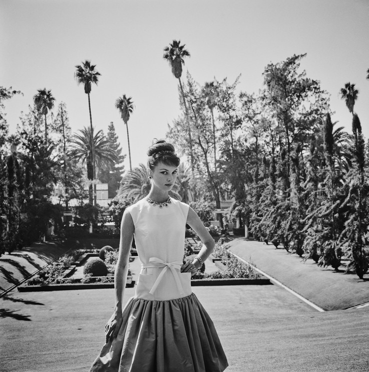 Slim Aarons, Gretchen Van de Kamp Ward In Gustave Tassell Slim Aarons, Gretchen Van de Kamp Ward In Gustave Tassell
