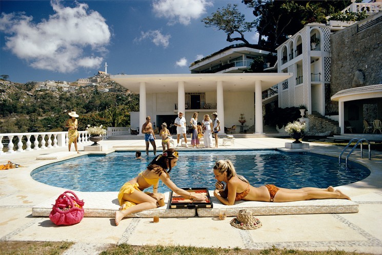 Slim Aarons, Poolside Backgammon Slim Aarons, Poolside Backgammon