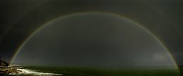 Fotografien, New Year's double rainbow seascape (Identity Revelations Series) 1. 01. 2006, Imanol Marrodán