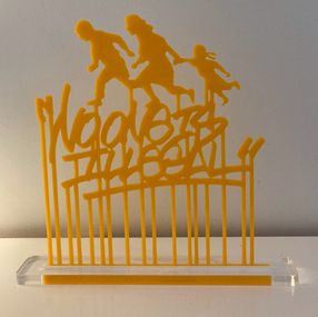 Sculpture, No one is illegal, Golden Boy