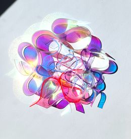 Sculpture, Kringel Dichroic / Neonpink, Selçuk Dizlek