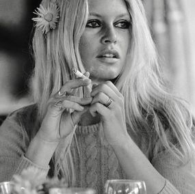 Fotografia, Brigitte Bardot Shalako, Deauville (Co-signed edition) (M), Terry O'Neill