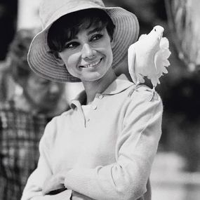 Fotografia, Audrey Hepburn and William Wyler (Signed and Numbered by Terry O'Neill) (XS), Terry O'Neill