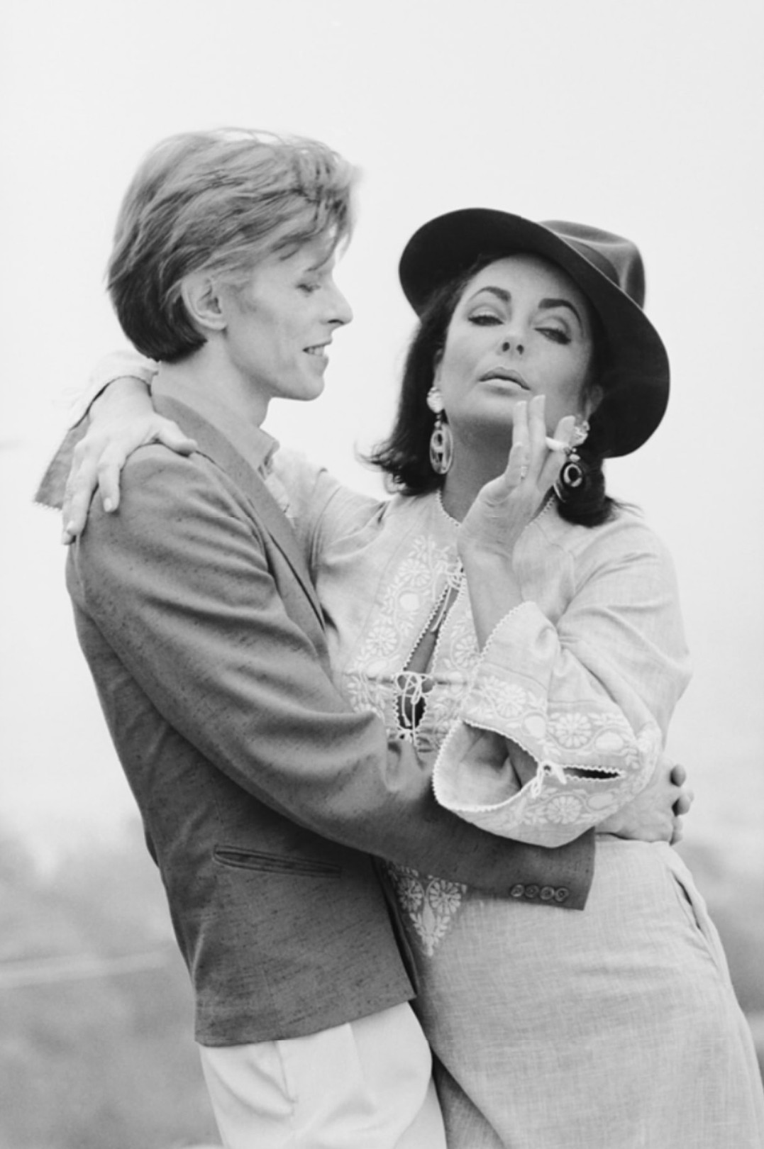 Terry O'Neill, David Bowie with Elizabeth Taylor, view 2 (M) Terry O'Neill, David Bowie with Elizabeth Taylor, view 2 (M)