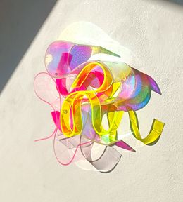 Skulpturen, Kringel Dichroic / Pink, Selçuk Dizlek