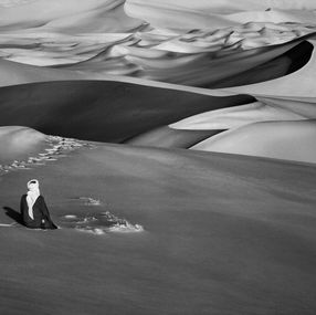 Photography, Prayer in the Sand Dunes, Algeria (S) (3), Sebastião Salgado