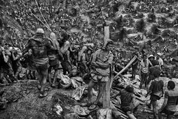 Fotografien, Gold Mine of Serra Pelada. Pará, Brazil (XL), Sebastião Salgado