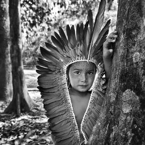 Photographie, Manda Yawanawá, from the Village of Escondido, Rio Gregório Indigenous Territory, State of Acre, Brazil (S), Sebastião Salgado