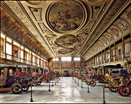 Fotografien, Museu Nacional dos Coches, Lisbon, Portugal, Massimo Listri