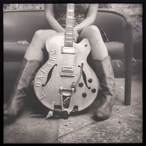 Photographie, Gemma Ray’s guitar, Renaud Monfourny