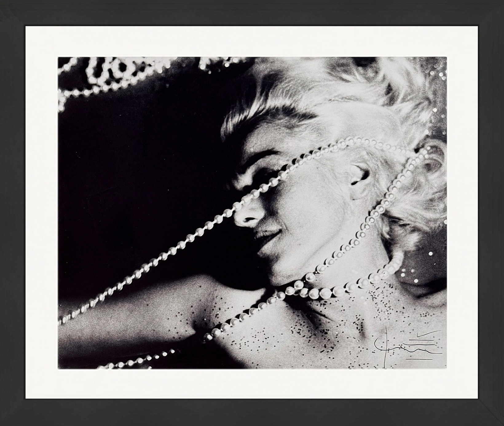 Bert Stern, The Last Sitting: Marilyn With Pearls (hand signed C-Print) Bert Stern, The Last Sitting: Marilyn With Pearls (hand signed C-Print)