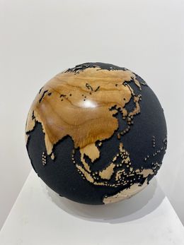 Sculpture, Globe Black sand, Bruno Helgen