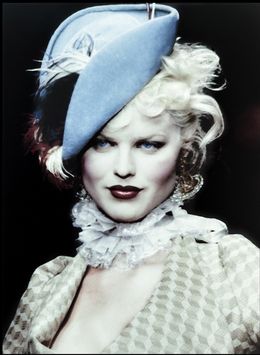 Fotografien, Eva Herzigova, en Westwood, collection Fall Winter 1995, Pascal Therme