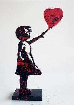 Sculpture, Girl red black Banksy coeur, Spaco