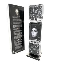 Sculpture, Luxury Art Toffee - Amy Winehouse, Michael Daniels