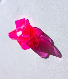 Sculpture, Neonroter Kringel VIII, Selçuk Dizlek