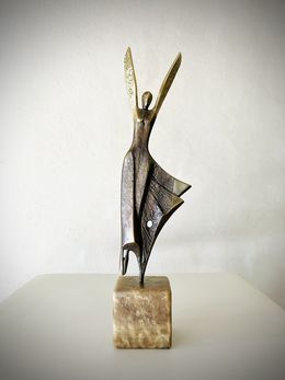 Sculpture, Nike, Milko Dobrev
