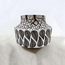 Skulpturen, African tribal vase, Sumit Mehndiratta