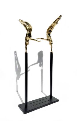 Sculpture, Our Social Distance - Gold Edition (s), Studio Cyano Dumarais by Marc De Corte