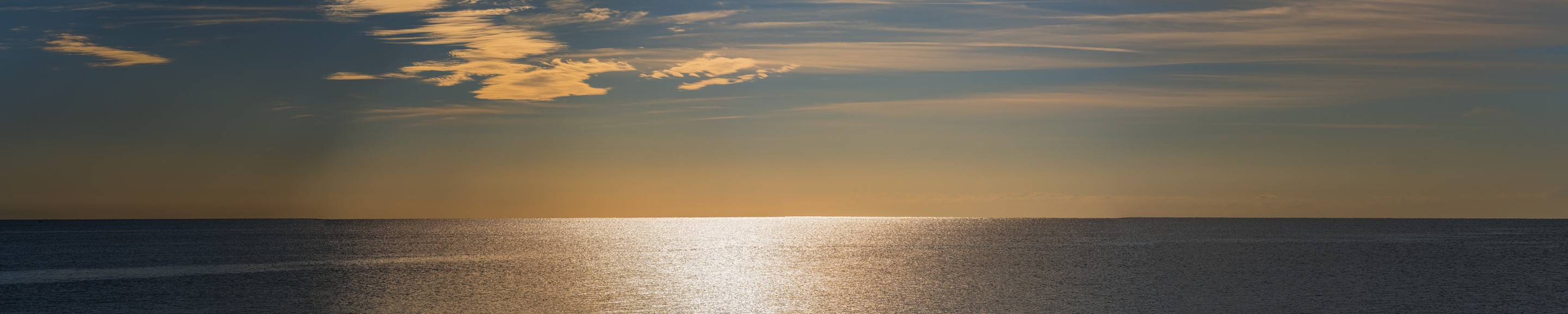 Beyti Barbaros, Sunrise over the ocean Beyti Barbaros, Sunrise over the ocean