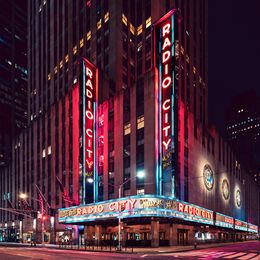 Photography, Radio City Music Hall at night, Beyti Barbaros