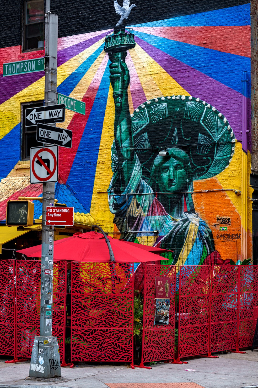 Beyti Barbaros, Statue of Liberty Street Art Mural from New York City Beyti Barbaros, Statue of Liberty Street Art Mural from New York City