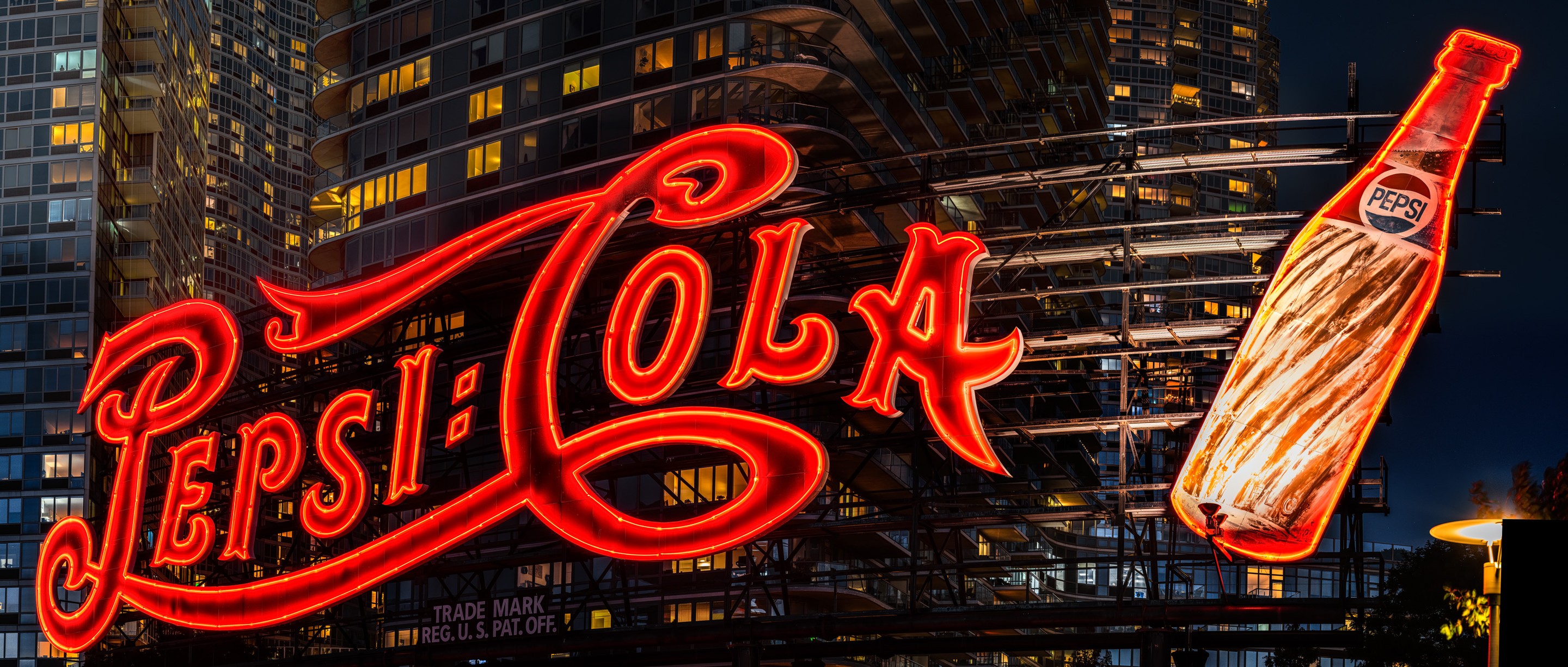 Beyti Barbaros, Panoramic view of Pepsi Cola Sign in New York City Beyti Barbaros, Panoramic view of Pepsi Cola Sign in New York City