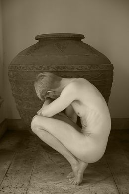 Photography, Instincto. From The Blanco - Sepia Series, Ricky Cohete