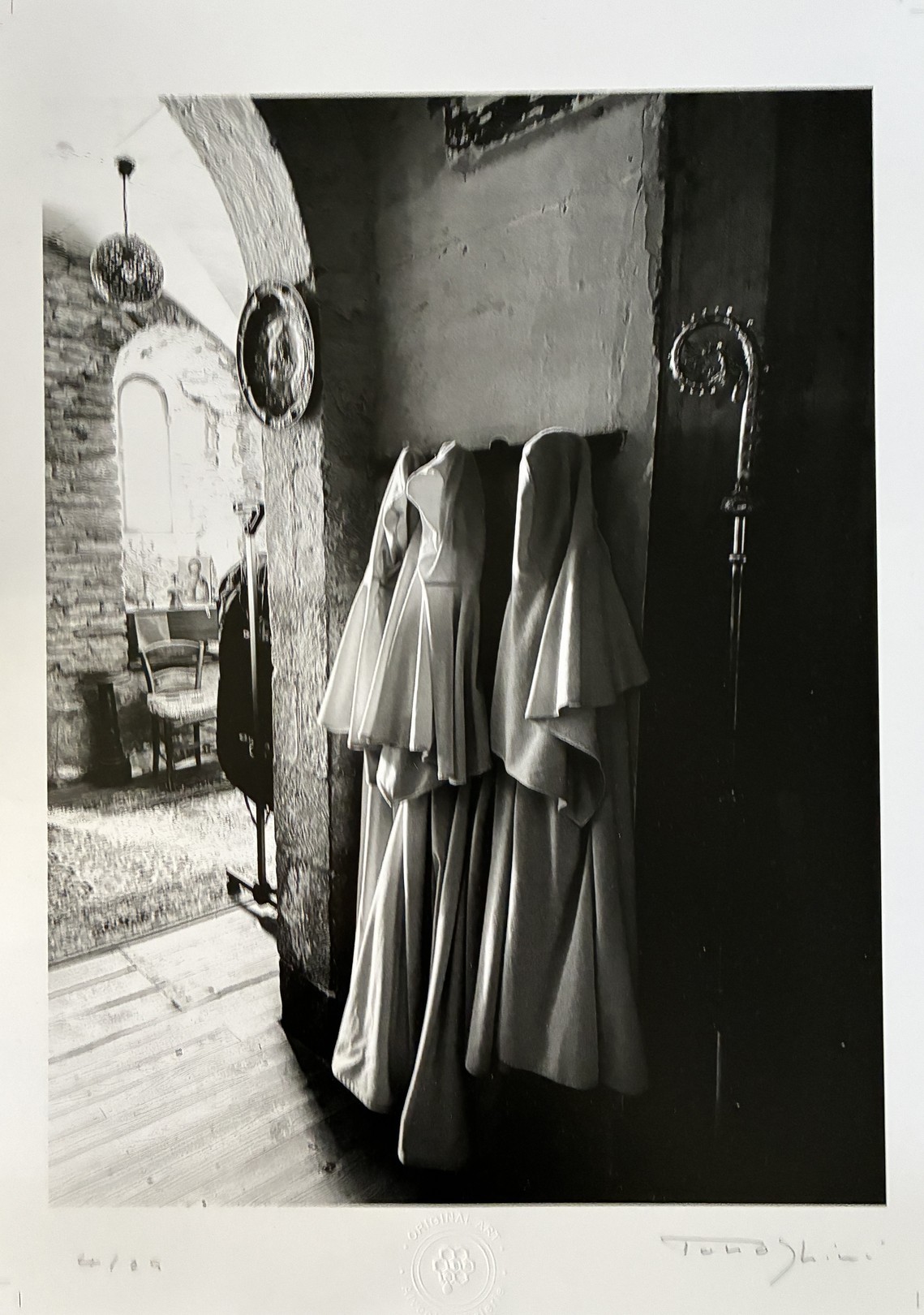 Tano Shimi, In God's wardrobe #3 Eglise Abbatiale Conques Soulages Tano Shimi, In God's wardrobe #3 Eglise Abbatiale Conques Soulages