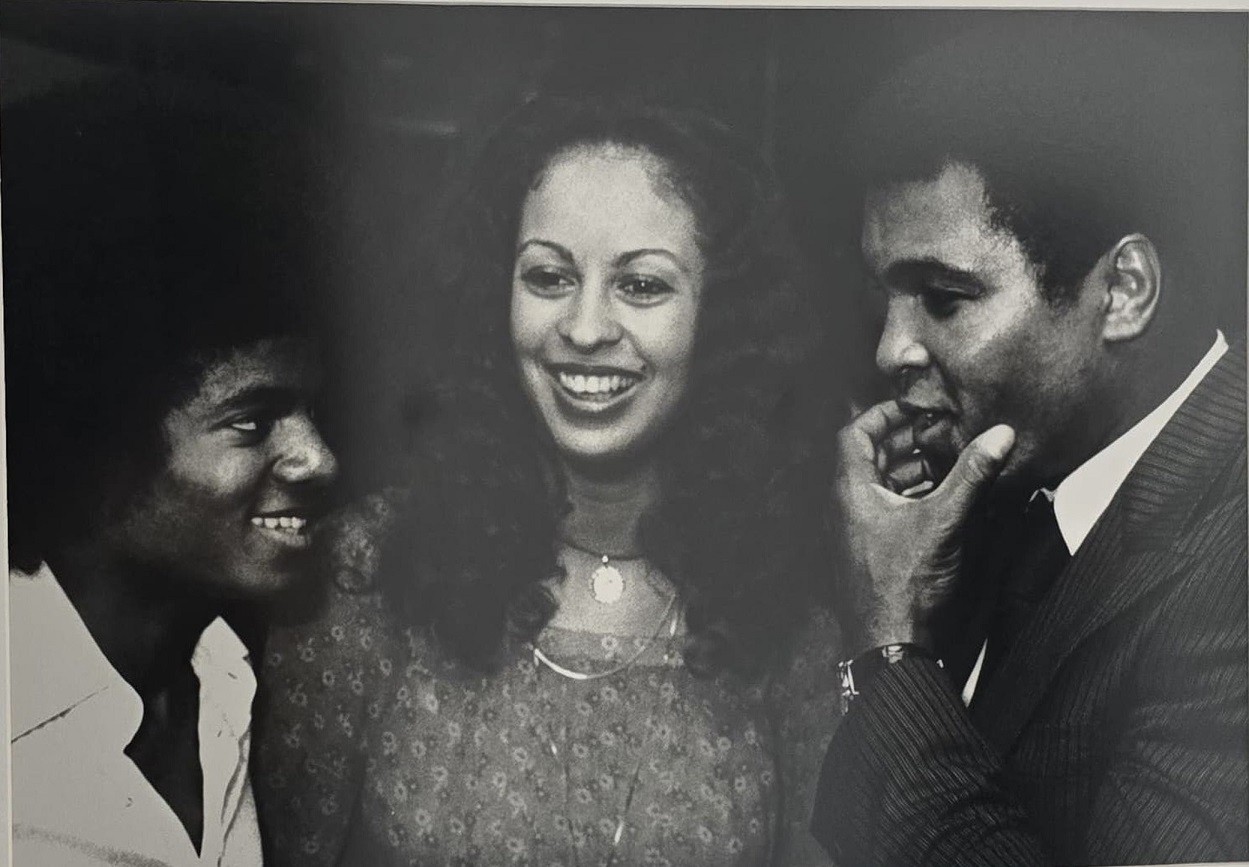 Ron Galella, Michael Jackson and Muhammad Ali and wife, Veronica Parker Ali Ron Galella, Michael Jackson and Muhammad Ali and wife, Veronica Parker Ali