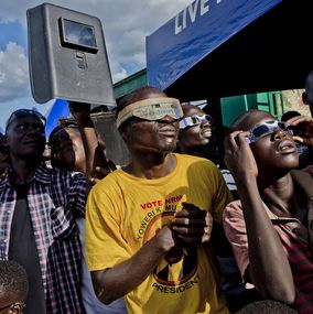 Photography, L'éclipse, Owiny, district de Pakwach, Ouganda, Frédéric Noy