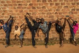 Fotografien, Kung Fu session, Quartier de Wakaliga, Kampala, Ouganda, Frédéric Noy