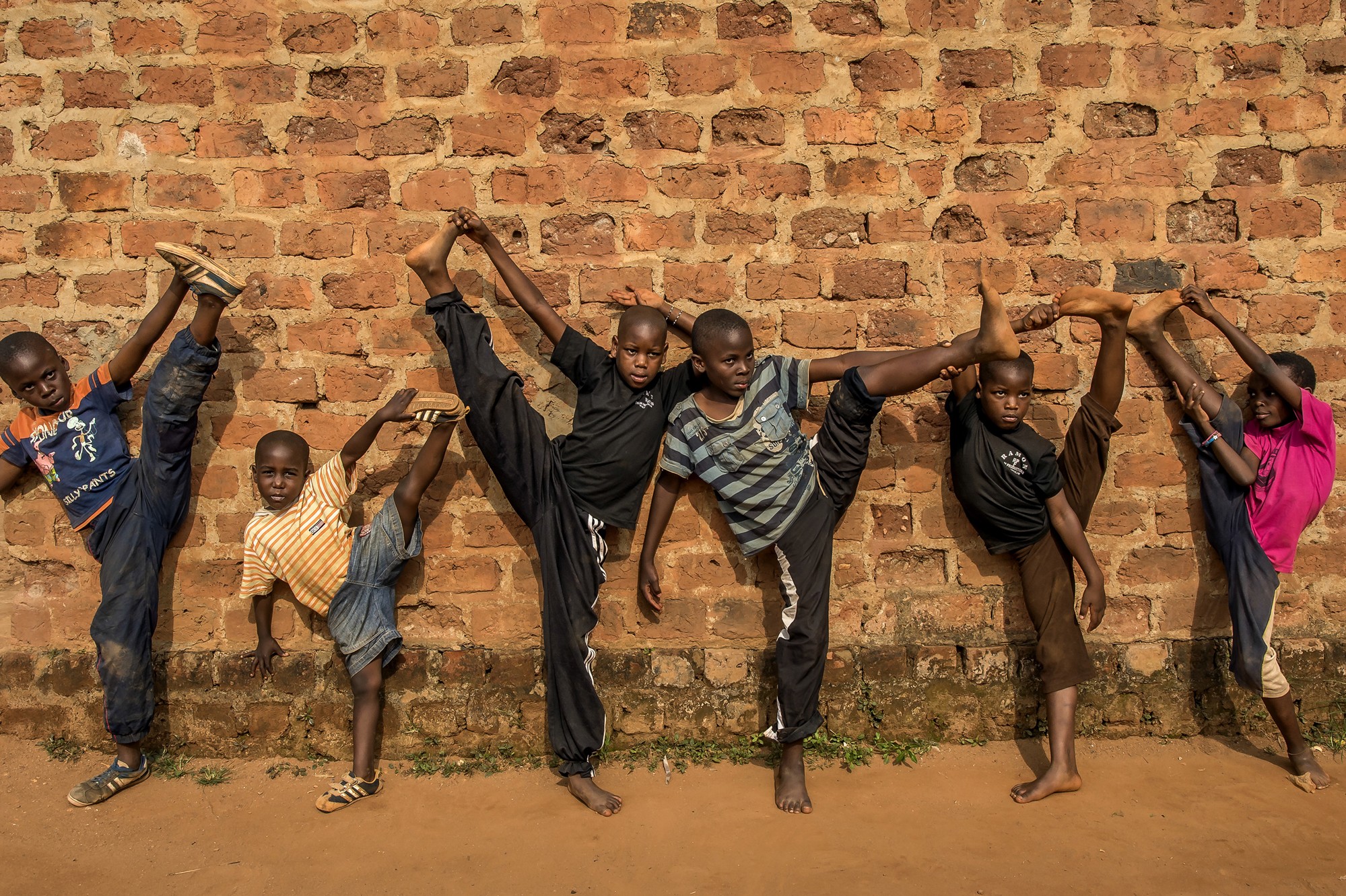 Frédéric Noy, Kung Fu session, Quartier de Wakaliga, Kampala, Ouganda Frédéric Noy, Kung Fu session, Quartier de Wakaliga, Kampala, Ouganda