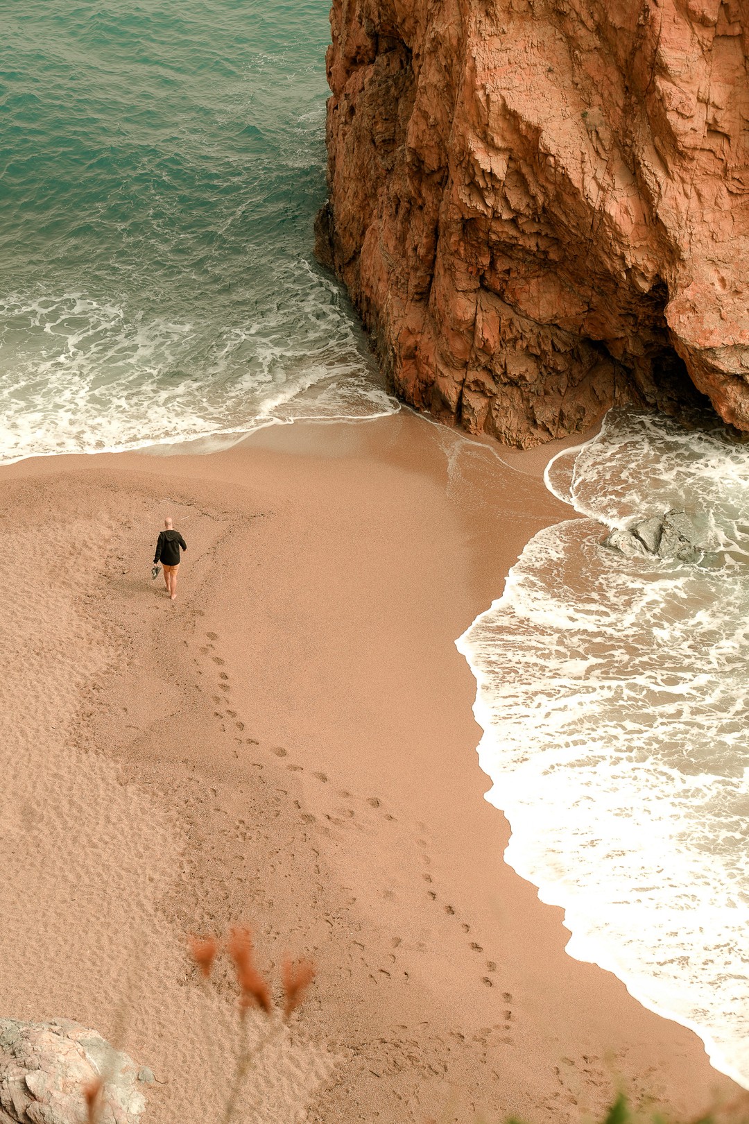 Arantza NT Photography, Footsepts in the sand of Illa Roja Arantza NT Photography, Footsepts in the sand of Illa Roja