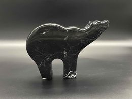 Skulpturen, Black marble bear, Edith BK