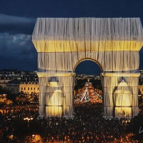 Édition, L'Arc de Triomphe, Wrapped, by Night, Christo and Jeanne-Claude