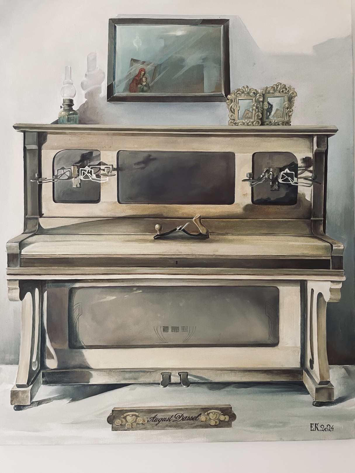 Yevgeniya Kramska, Instruments Yevgeniya Kramska, Instruments