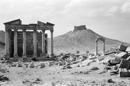 Photography, Palmyre, temple funéraire, Michel Eisenlohr