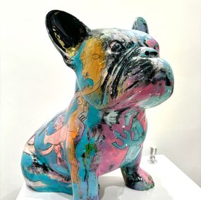 Skulpturen, Doggy John, Julien Marinetti