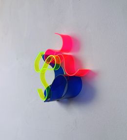 Scultura, Kringel Blau / Neonpink, Selçuk Dizlek